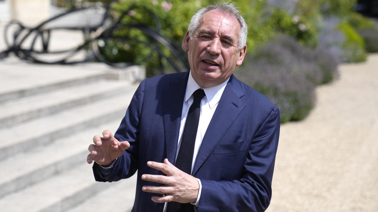 François Bayrou relaxé dans l'affaire des assistants parlementaires du