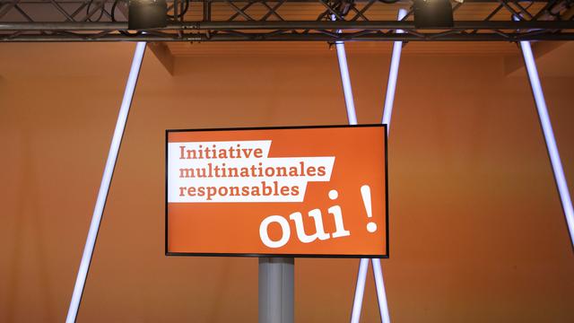 La Suisse doit légiférer pour des "multinationales responsables", demande un comité d'élus. [KEYSTONE - PETER KLAUNZER]