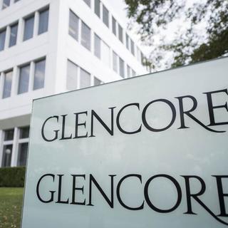 Glencore fait machine arrière sur sa promesse de se désengager du charbon. [Keystone]