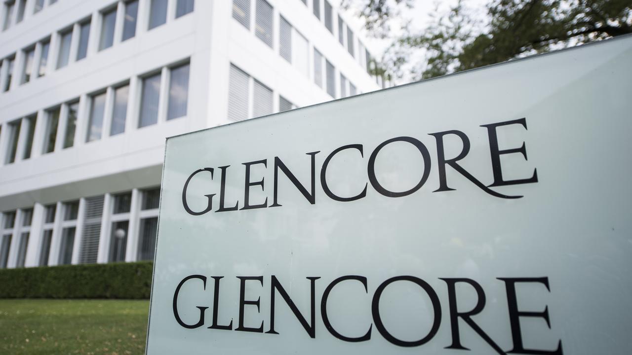 Le Ministère public de la Confédération inflige une amende de 2 millions à Glencore. [Keystone - Urs Flueeler]