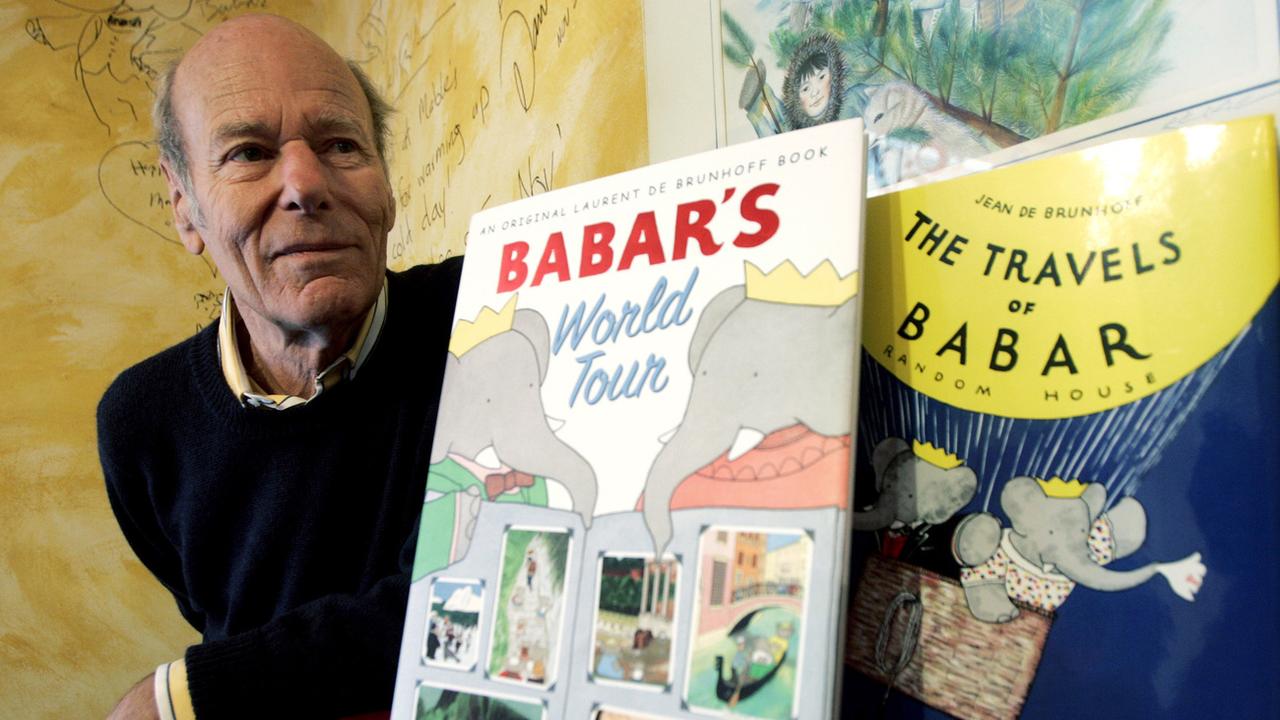 Laurent de Brunhoff pose pour les 75 ans de Babar, le 21 avril 2006 [AP Photo/CP - Nathan Denette]