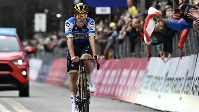 Remco Evenepoel devrait reprendre le vélo dans 8 semaines. [AFP - MARCO BERTORELLO]