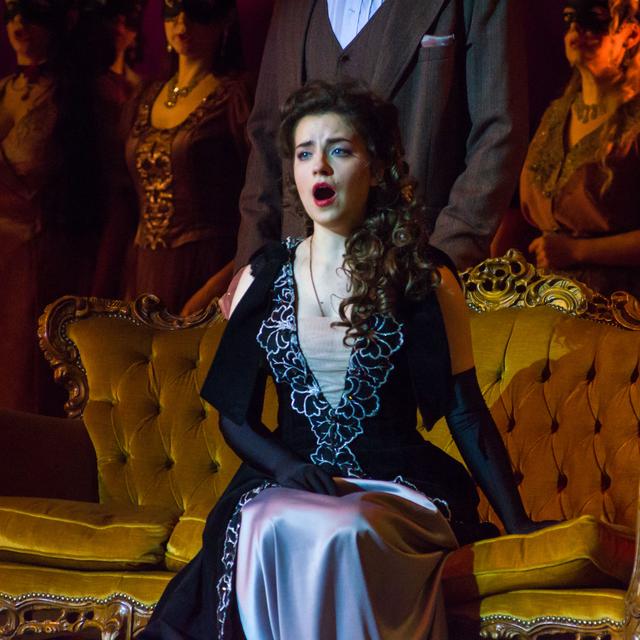Opéra classique de Giuseppe Verdi, La Traviata, interprété par des membres du Dnipro Opera (2019). [Depositphotos - bulgarin.ua.fm]