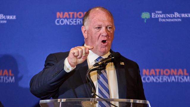 Tom Homan, républicain tenant de la ligne dure, a été élu par Donald Trump à la tête de l'agence responsable du contrôle des frontières et de l'immigration (ICE).