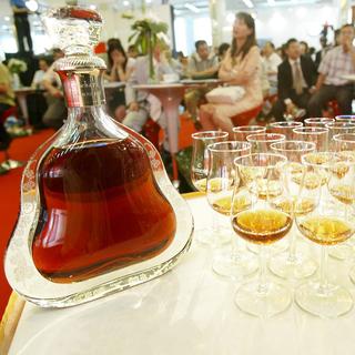 Du cognac Richard Hennessy à Shanghai en Chine. [Keystone - EPA/Mirror Cheung]