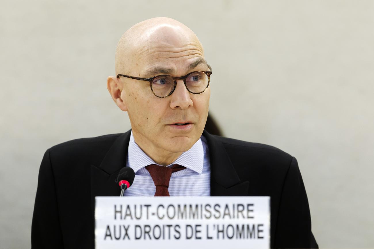 Le Haut-Commissaire Volker Türk s'est exprimé devant le Conseil des droits de l'Homme à Genève. Il a critiqué la notion de "grand remplacement". [KEYSTONE - SALVATORE DI NOLFI]