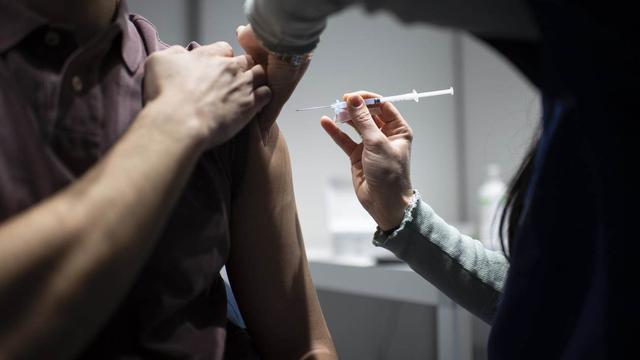 Fin de la gratuité du vaccin Covid-19 en Suisse dès le 1er juillet. [Keystone]