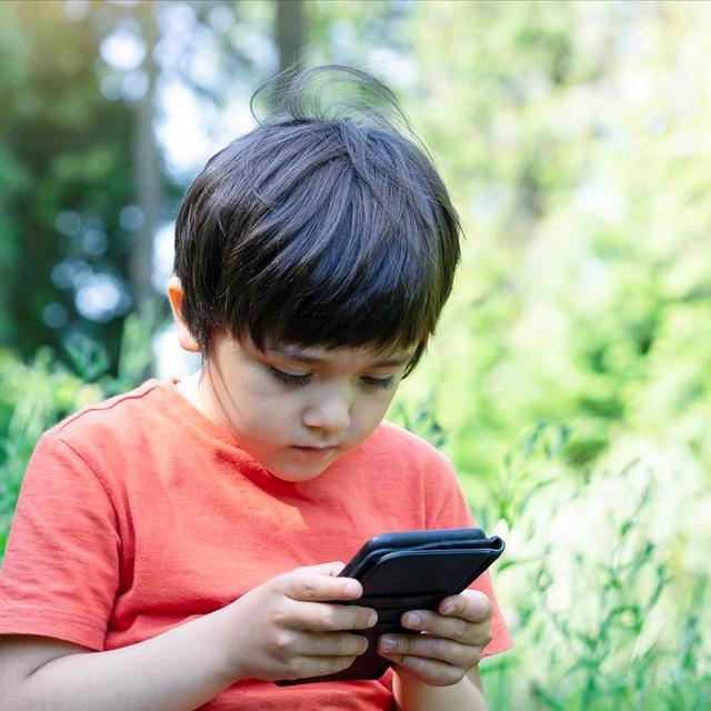 Un rapport français appelle à interdire les écrans aux enfants de moins de 3 ans. [Depositphotos]