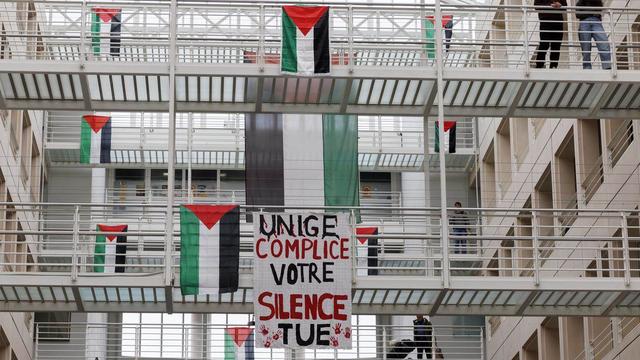 Les discussions se sont intensifiées entre l'UNIGE et les étudiants pro-palestiniens. [Keystone]