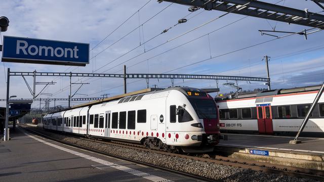 Le trafic est interrompu entre les gares de Romont et de Fribourg. [KEYSTONE - JEAN-CHRISTOPHE BOTT]