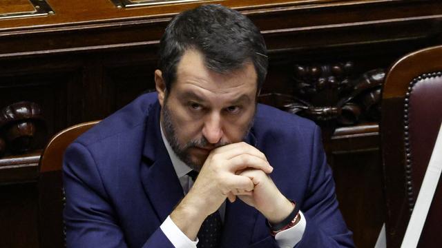 Matteo Salvini a dû faire face à une motion de défiance du Parlement italien par rapport aux liens de son parti avec la Russie. [KEYSTONE - FABIO FRUSTACI]