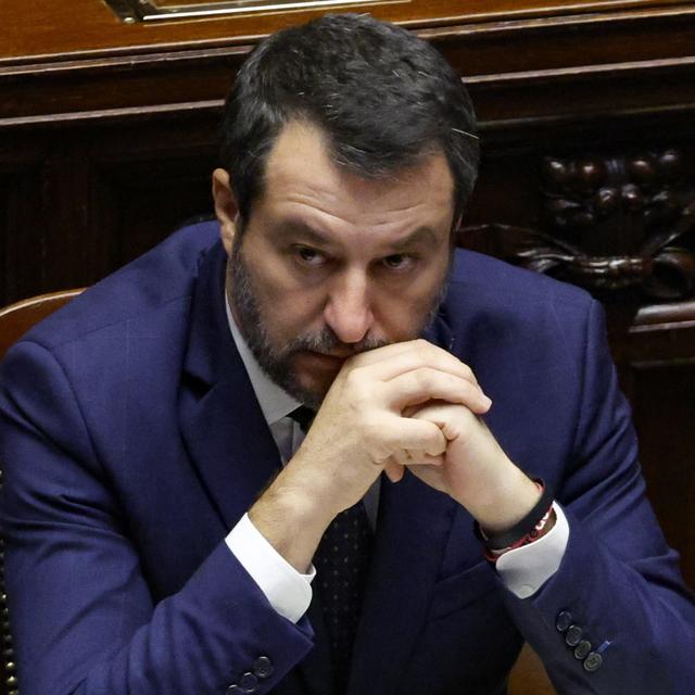 Matteo Salvini a dû faire face à une motion de défiance du Parlement italien par rapport aux liens de son parti avec la Russie. [KEYSTONE - FABIO FRUSTACI]