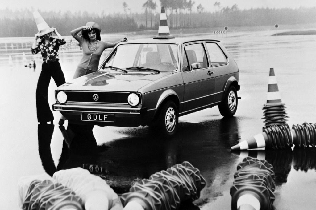 En 1974, Volkswagen présentait son premier modèle de Golf, afin de remplacer la Coccinelle. [AFP - STRINGER]