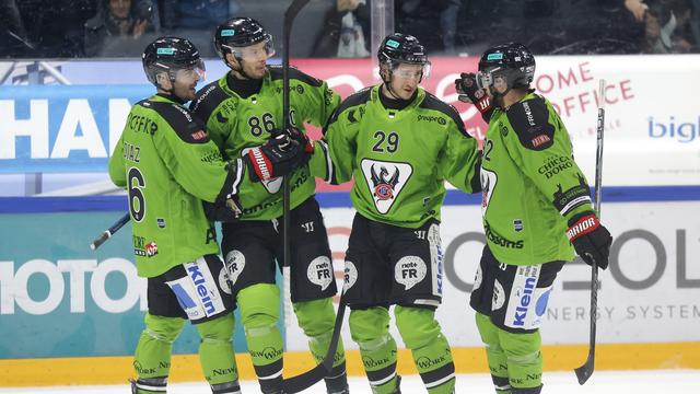 Fribourg a dominé Ajoie. [KEYSTONE - PETER KLAUNZER]