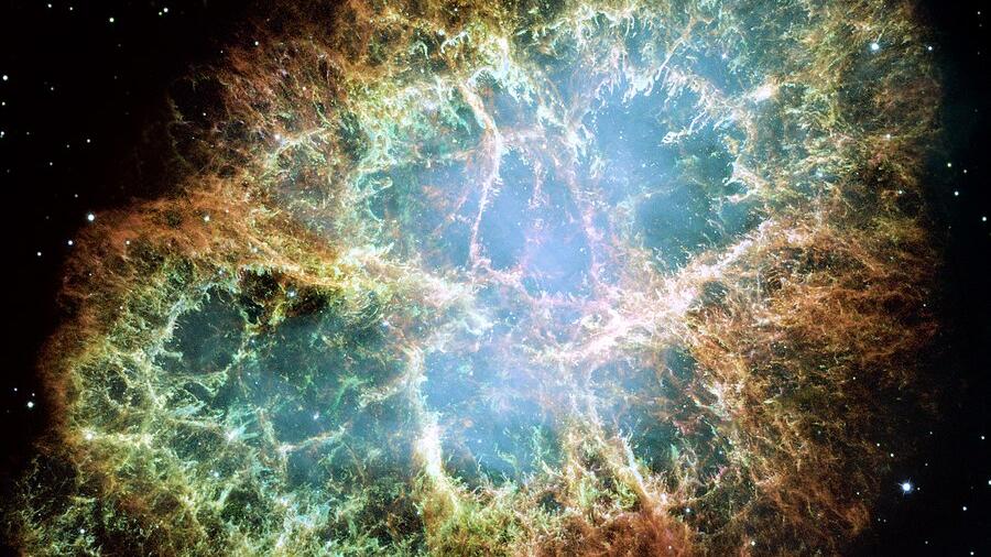 La Nébuleuse du Crabe, les vestiges de l'explosion en supernova d'une étoile. Des astronomes japonais et chinois ont repéré cet événement violent en 1054. [Hubble/NASA/ESA - J. Hester and A. Loll (Arizona State University)/STScI]