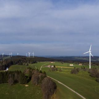 Une initiative est lancée pour interdire l'installation d'éoliennes dans les forêts. [Keystone - Leandre Duggan]