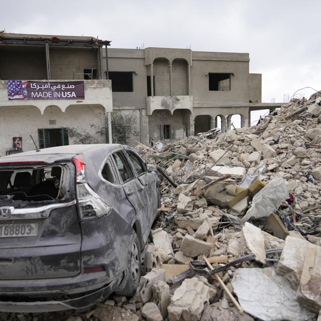 Le Liban continue d'être bombardé par l'armée israélienne. [Keystone/AP Photo - Hassan Ammar]