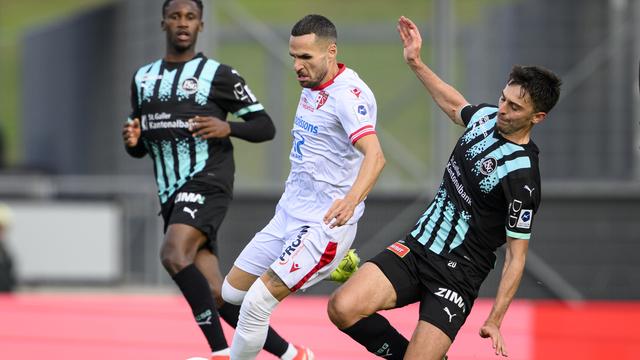 Malgré un doublé de Sorgic (au centre), Sion n'est pas parvenu à prendre les 3 points. [Laurent Gillieron - Keystone]