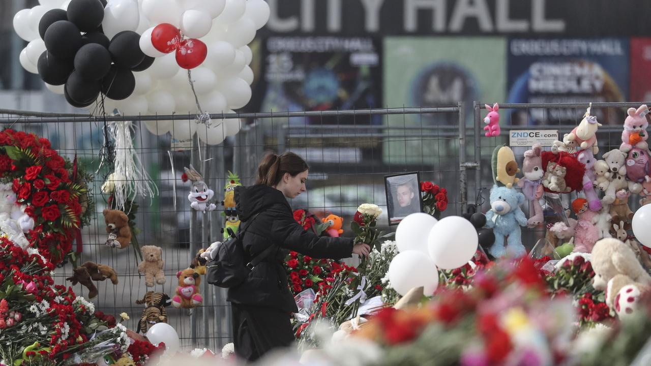 L'attentat de Moscou a fait au moins 137 morts. [Keystone - Maxim Shipenkov - EPA]