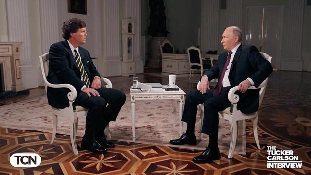 L'interview de Vladimir Poutine avait été annoncée en grande pompe par l'ex-journaliste de Fox News Tucker Carlson. [Courtesy of Tucker Carlson]