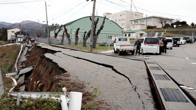 Les dégâts aux infrastructures ont été importants en certains endroits de la péninsule de Noto, au Japon. [AFP - Yusuke Fukuhara]