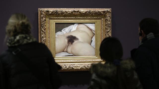 "L'Origine du monde" de Courbet tagué à Metz, autre oeuvre volée. [Reuters - Philippe Wojazer]