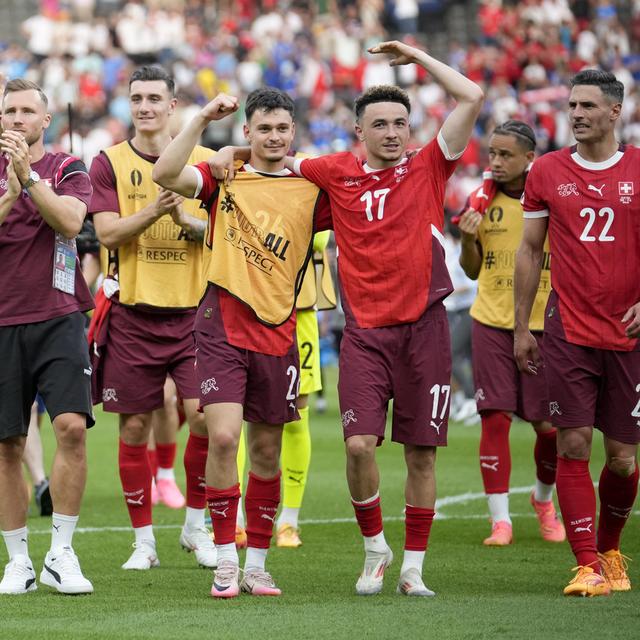 Football: la Suisse connaîtra dimanche soir si elle affrontera la Slovaquie ou l'Angleterre en quart de finale de l'Euro. [AP Photo/ Keystone - Ebrahim Noroozi]