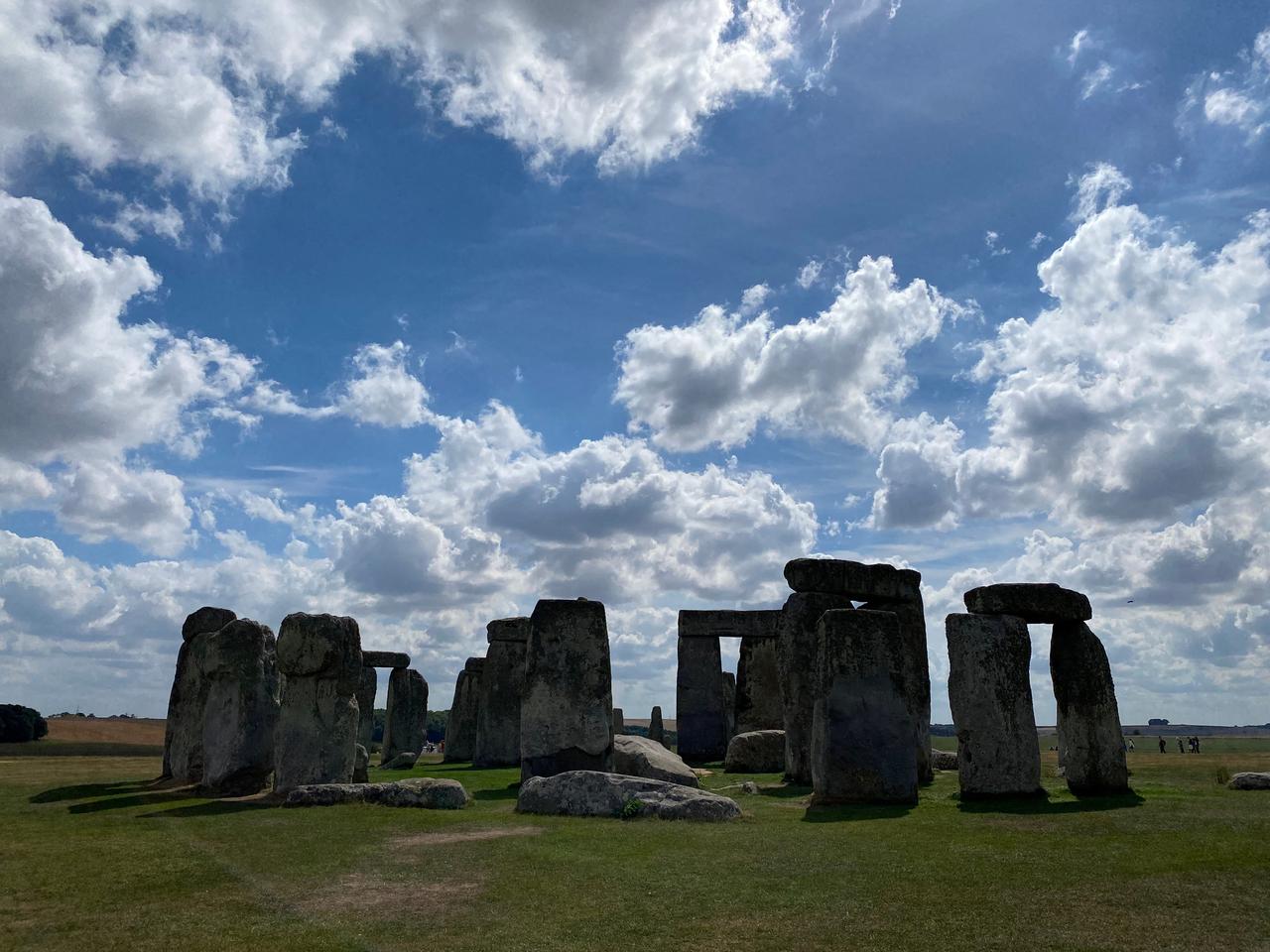 Le monument néolithique Stonehenge dans la plaine de Salisbury, dans le Wiltshire, en Grande-Bretagne, photographié ici le 31 août 2022. [via REUTERS - Will Dunham]