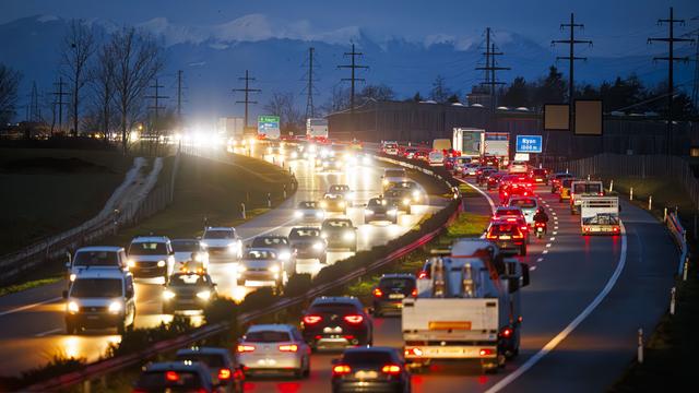 Plusieurs fermetures nocturnes sur l'A1. [KEYSTONE - VALENTIN FLAURAUD]