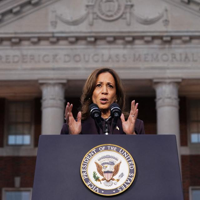 Kamala Harris prononce un discours concédant l'élection présidentielle américaine de 2024 au président élu Donald Trump, à l'université Howard à Washington, le 6 novembre 2024. [Reuters - Kevin Lamarque]