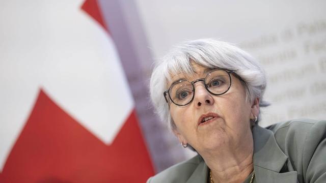 Le DFI ouvre une enquête après une erreur dans le calcul des dépenses à long terme de l'AVS. [Keystone]