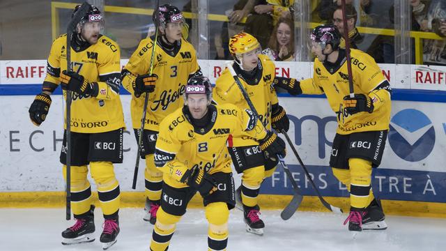 Phil-Michaël Devos (8) a porté Ajoie au succès contre Rapperswil. [KEYSTONE - GEORGIOS KEFALAS]