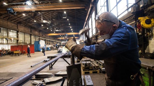 La faîtière des industries suisses de construction de machines et d'équipement salue l'accord de libre-échange avec l'Inde qui baisse et supprime les droits de douanes pour exporter leurs produits. [Keystone - Alessandro Crinari]