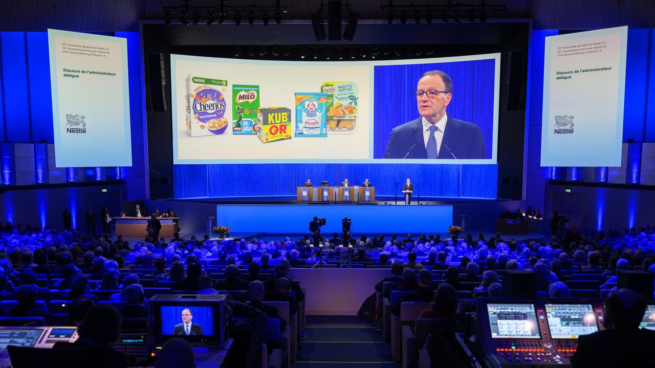 Le CEO de Nestlé Ulf Mark Schneider lors de l'assemblée générale à Ecublens, le 8 avril. [KEYSTONE - LAURENT GILLIERON]