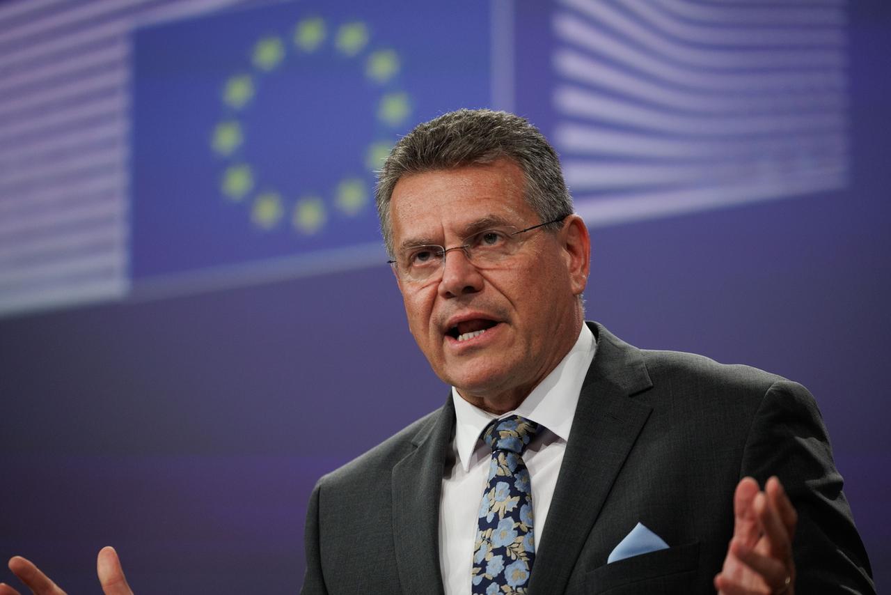 Le commissaire européen chargé de la Suisse Maros Sefcovic ne se rendra pas à Berne cette semaine. [KEYSTONE - OLIVIER MATTHYS]