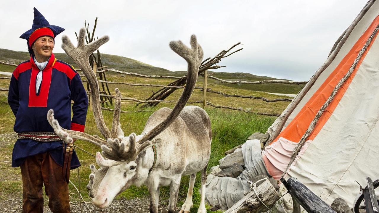 Éleveur de cerfs et de rennes Sami en Norvège [Depositphotos - TravelFaery]