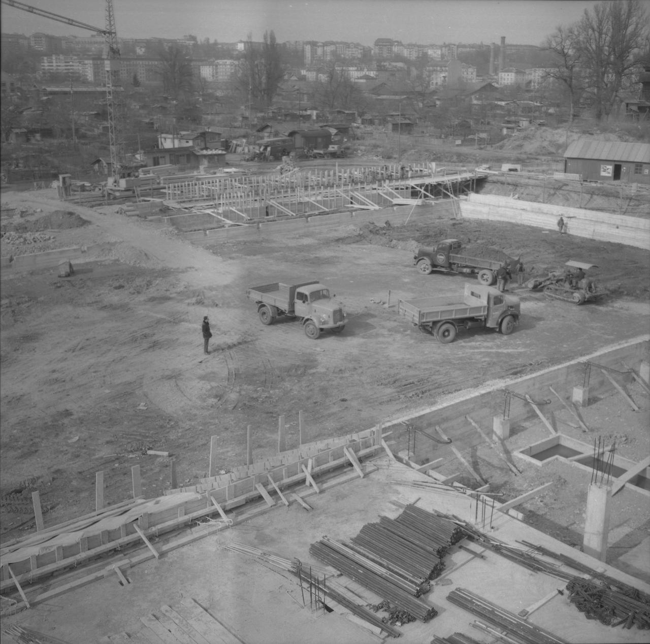 Chantier de construction de la patinoire des Vernets, 1958 [Bibliothèque de Genève - Christian Murat]