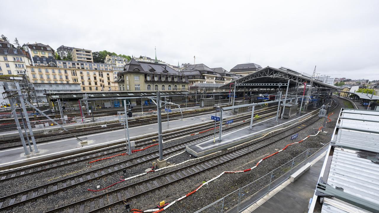 Une vue de la gare de Lausanne jeudi 2 mai 2024. [Keystone - Martial Trezzini]