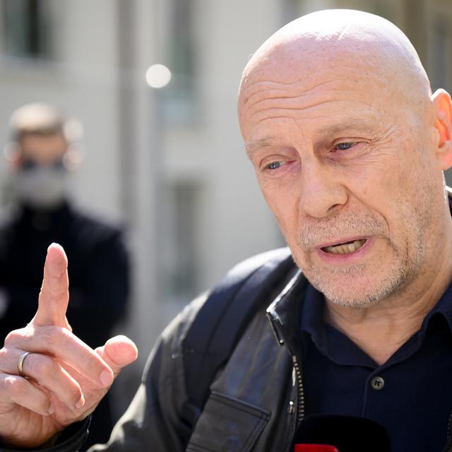 Alain Soral arrêté à Lausanne pour des propos présumés antisémites. [KEYSTONE - LAURENT GILLIERON]