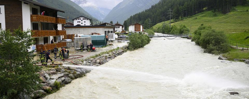 Le niveau du Rhône a atteint une hauteur critique. [Keystone]