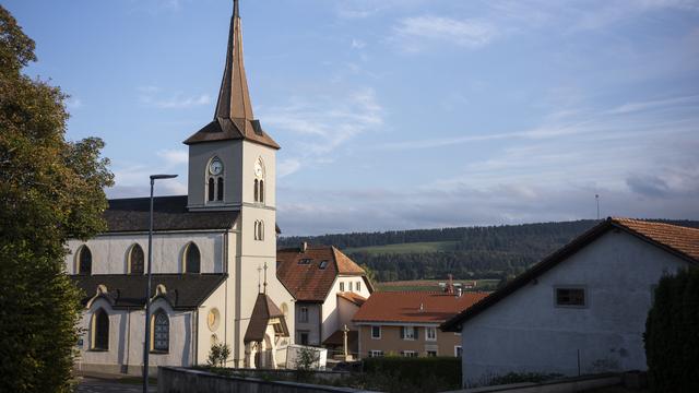 L'Eglise catholique de Saint-Huber dans le Noirmont (JU). [Keystone - Alessandro della Valle]