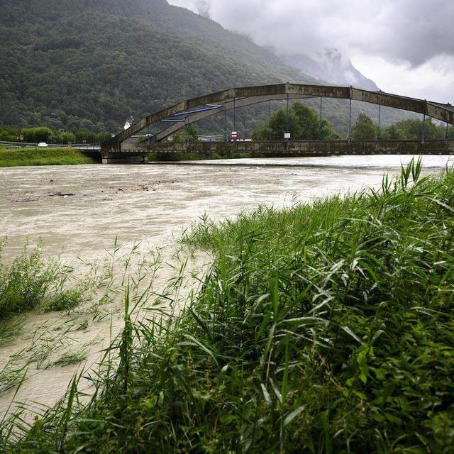 Les partis vaudois demandent une action rapide du gouvernement sur la correction du Rhône. [Keystone]