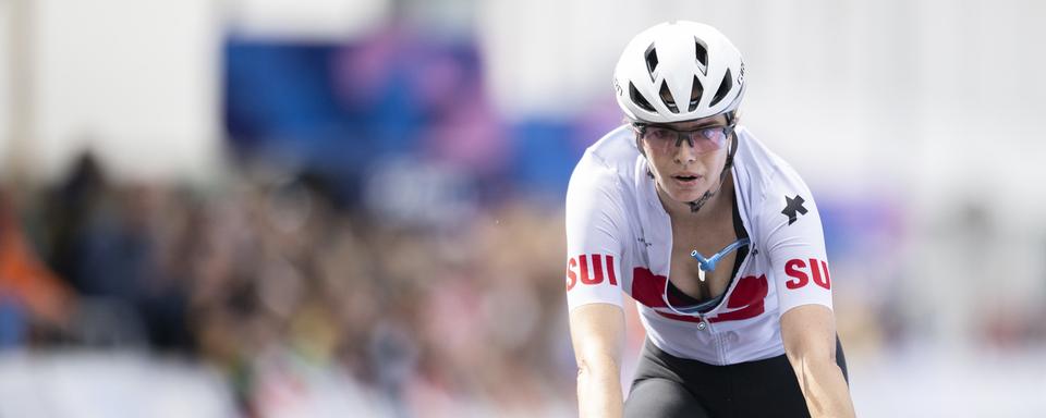 Céline van Till lors de la course sur route C1-2 femmes à Clichy-sous-bois aux Jeux Paralympiques d'été de 2024 à Paris, France, samedi 7 septembre 2024. [KEYSTONE - Ennio Leanza]