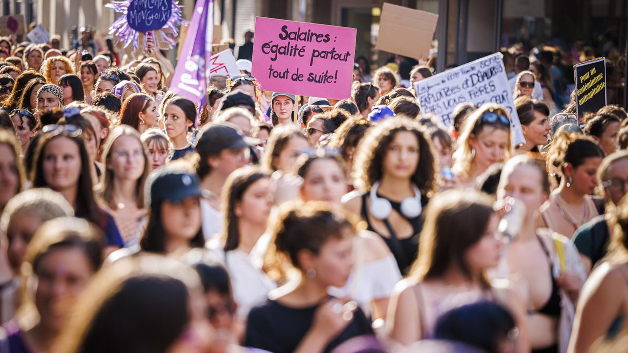 Des actions et des manifestations sont prévues pour la grève féministe (image d'archives) [Keystone - Valentin Flauraud]