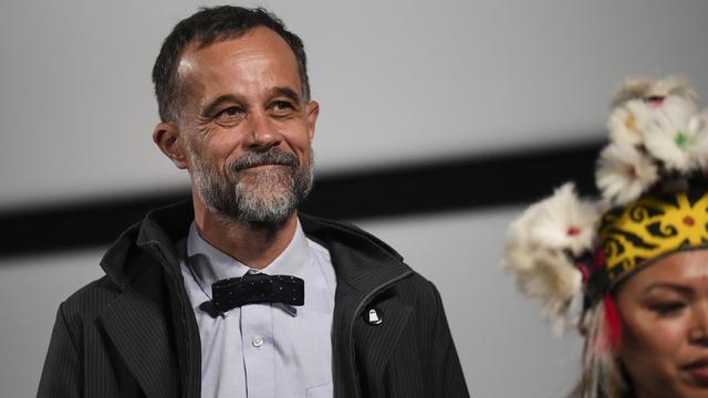 Le réalisateur Claude Barras à la première de son film "Sauvages" présenté à Cannes. [Invision/AP - Daniel Cole]