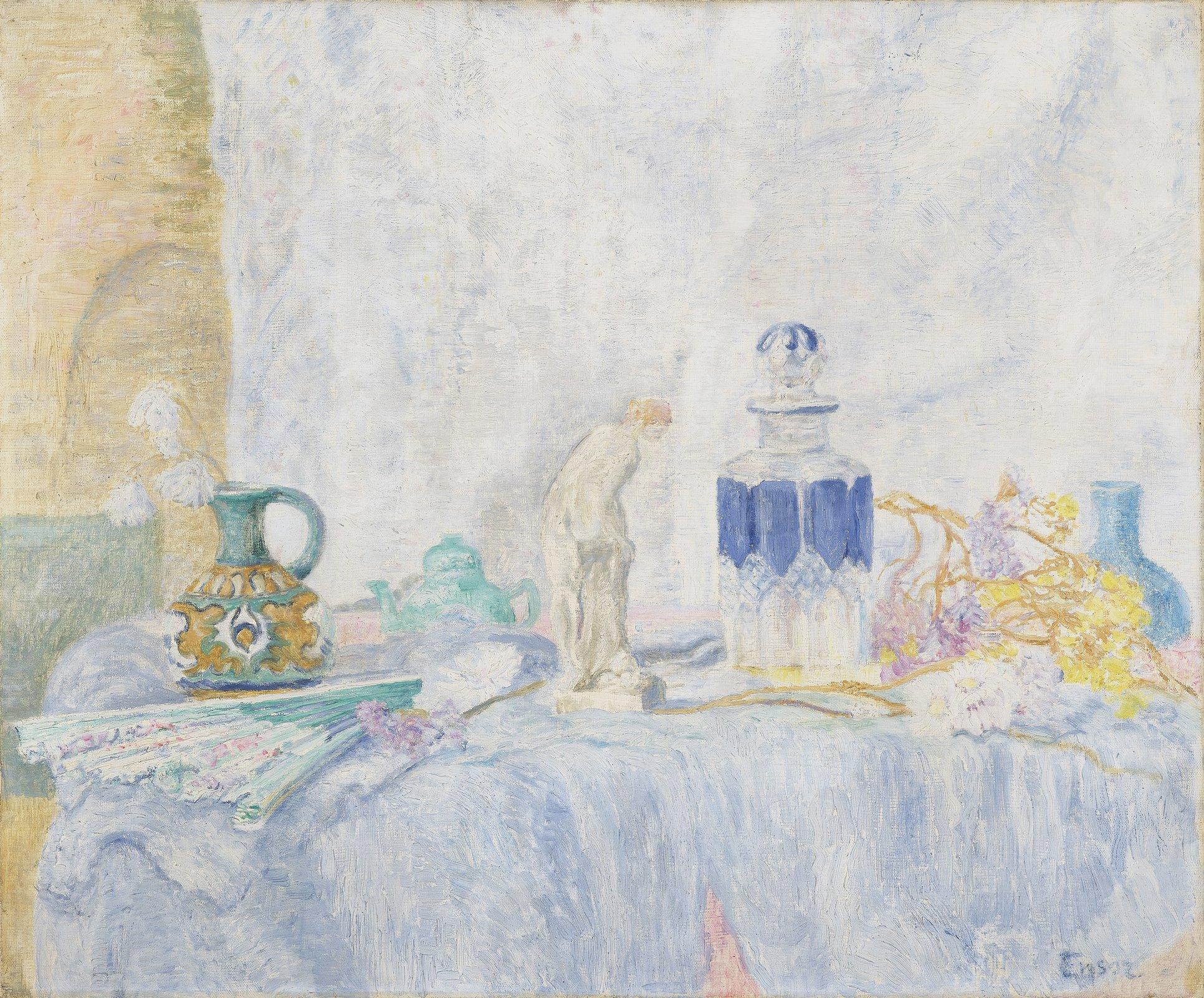James Ensor, Nature morte au tanagra et au flacon (Le petit tanagra), 1912, Huile sur toile, 55 x 65 cm. Cette œuvre issue d'une dation anonyme rejoint les collections du MCBA. [MCBA]