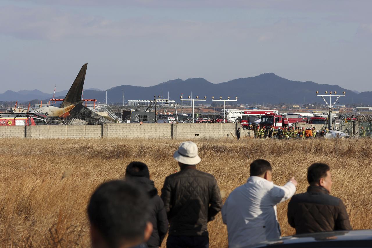 Le mur sur lequel l'avion de Jeju Air s'est écrasé. [KEYSTONE - CHO NAM-SOO]