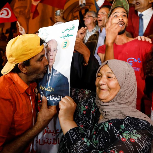 Le président sortant Kais Saied aurait largement remporté l'élection présidentielle tunisienne. [Reuters - Zoubeir Souissi]