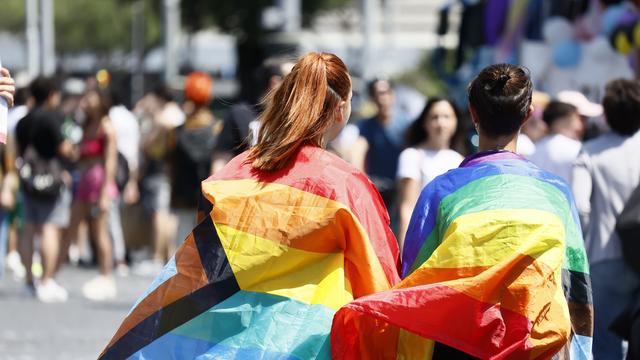 En juillet, Martigny accueillera la Pride romande 2024, la troisième à se dérouler en Valais. [Keystone/LaPresse via AP - Cecilia Fabiano]