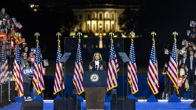 Kamala Harris, vice-présidente des États-Unis et candidate démocrate à l'élection présidentielle, s'exprime lors d'un meeting à Washington le 29 octobre 2024. [KEYSTONE - JIM LO SCALZO]